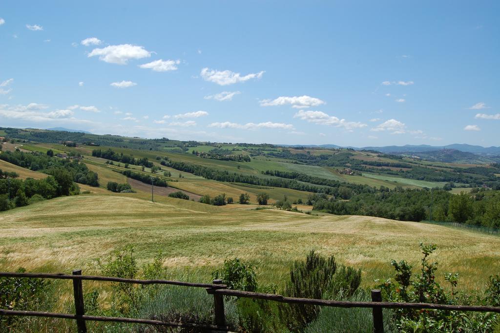 Agriturismo Casale Dei Frontini San Terenziano Ngoại thất bức ảnh