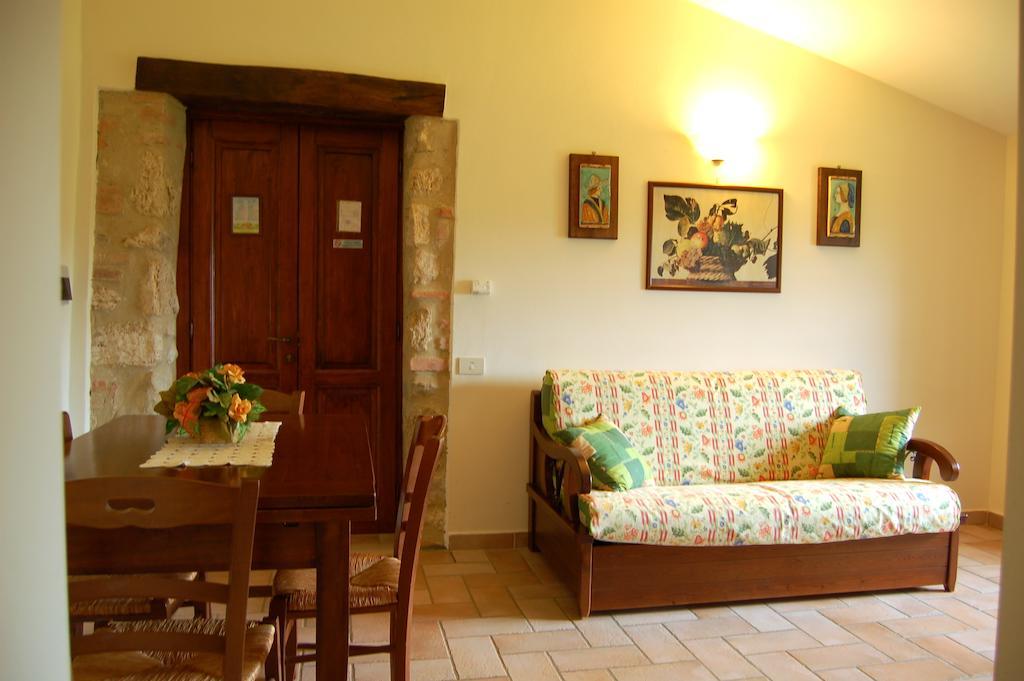 Agriturismo Casale Dei Frontini San Terenziano Ngoại thất bức ảnh