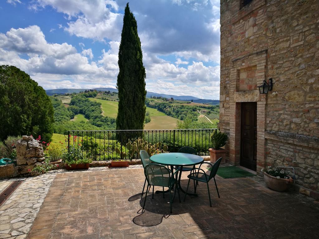 Agriturismo Casale Dei Frontini San Terenziano Ngoại thất bức ảnh