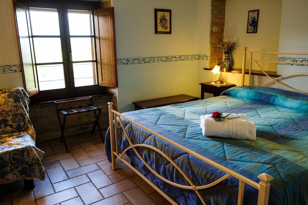 Agriturismo Casale Dei Frontini San Terenziano Ngoại thất bức ảnh