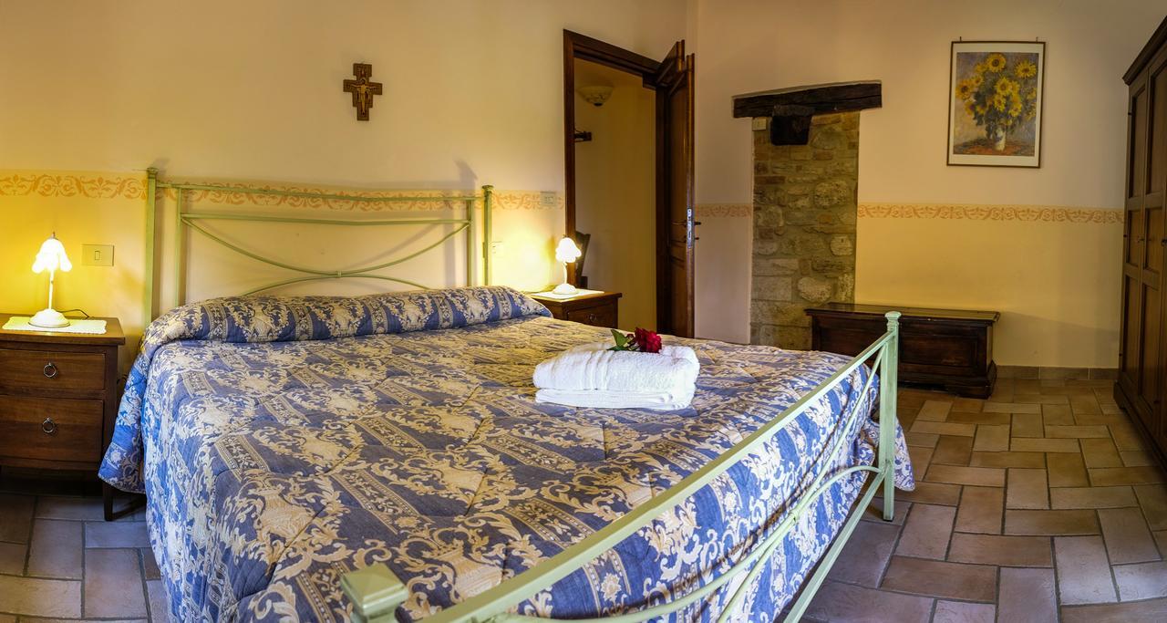 Agriturismo Casale Dei Frontini San Terenziano Ngoại thất bức ảnh