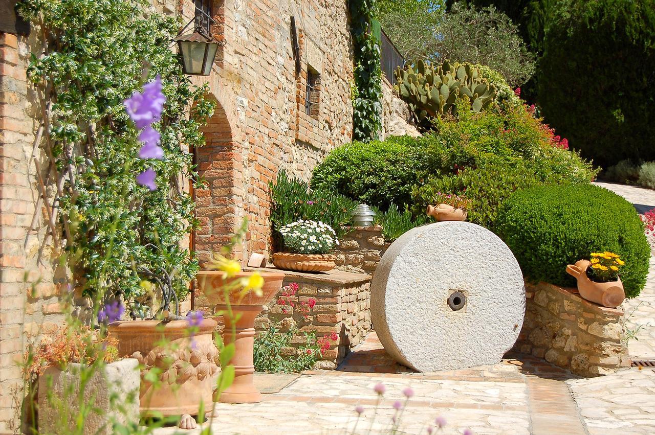 Agriturismo Casale Dei Frontini San Terenziano Ngoại thất bức ảnh